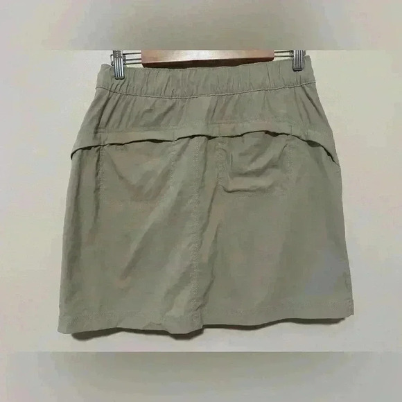 Eddie Bauer Women's Rainier Pull-On Skort - Size 10 - Picture 2 of 8